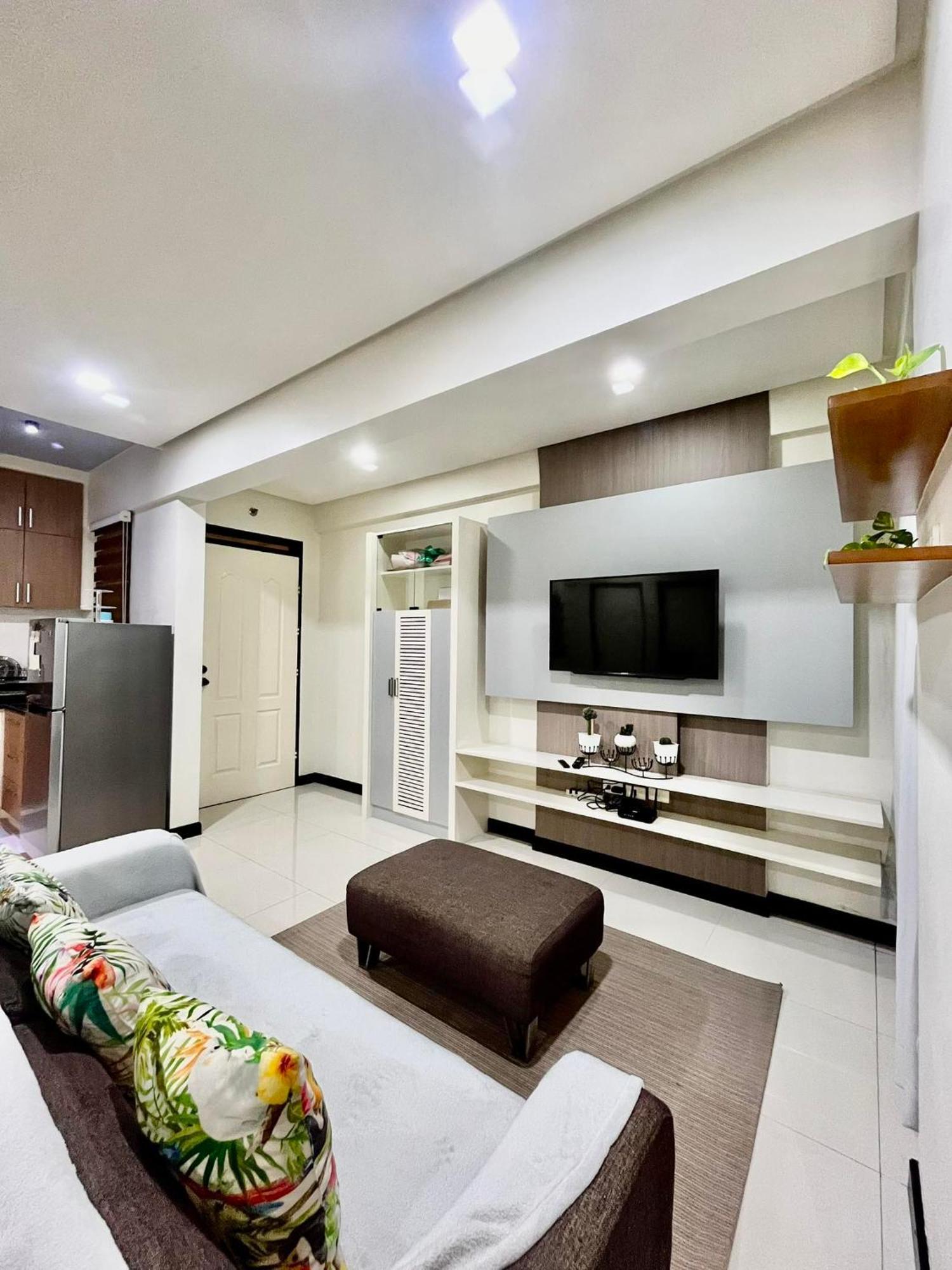 Kelsey's * Davao